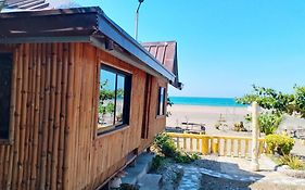 Sea Breeze Beachfront Home And Cottages
